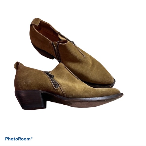 Frye Shoes - FRYE boots heeled Brown tan Suede Leather western Sacha Moto Shootie size 8